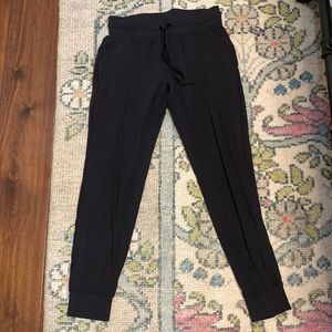 Lululemon black joggers